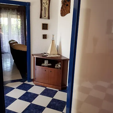 Apartman Sandra - *