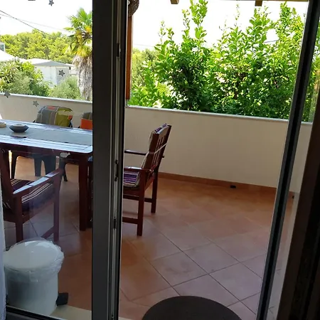 Apartmán Sandra - *